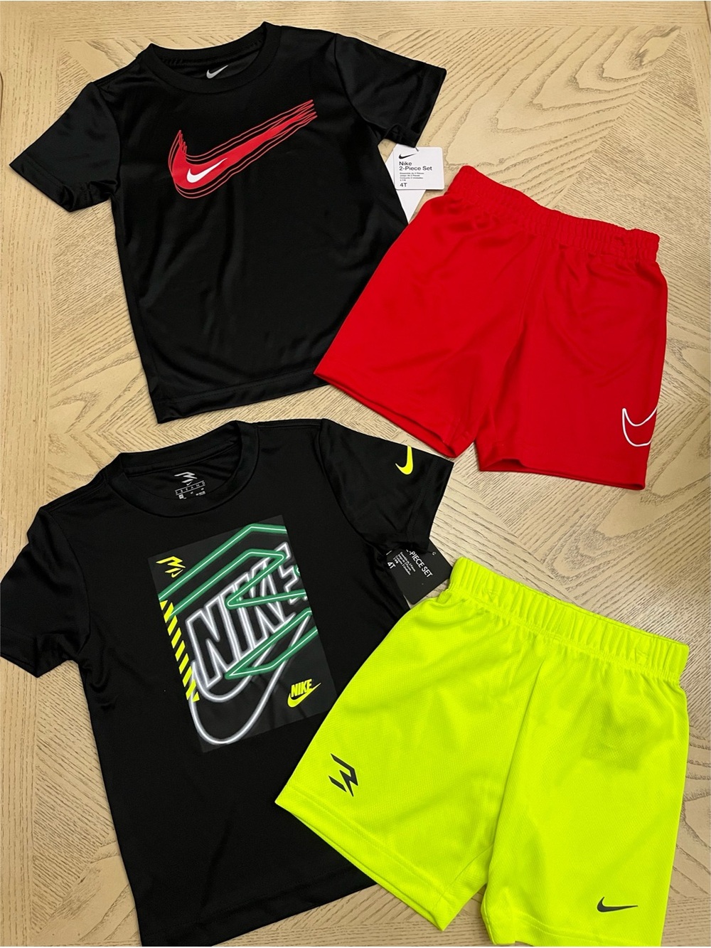 *BUNDLE* Boys Nike Short Sleeve Tees & Shorts Size 4T